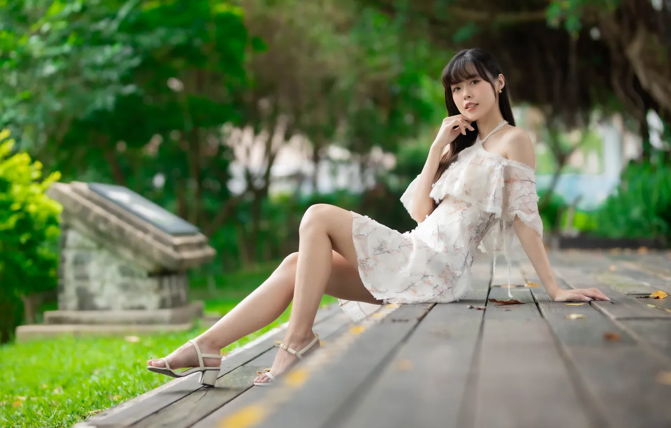 Photo wallpaper grass, look, trees, pose, Park, model, portrait, makeup