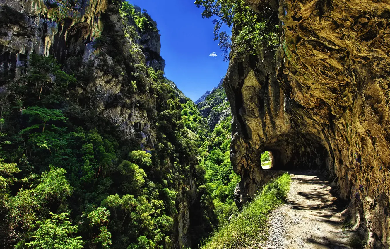 Photo wallpaper mountains, rocks, trail, the tunnel, Leon, Spain, Asturias, Route of the Cares