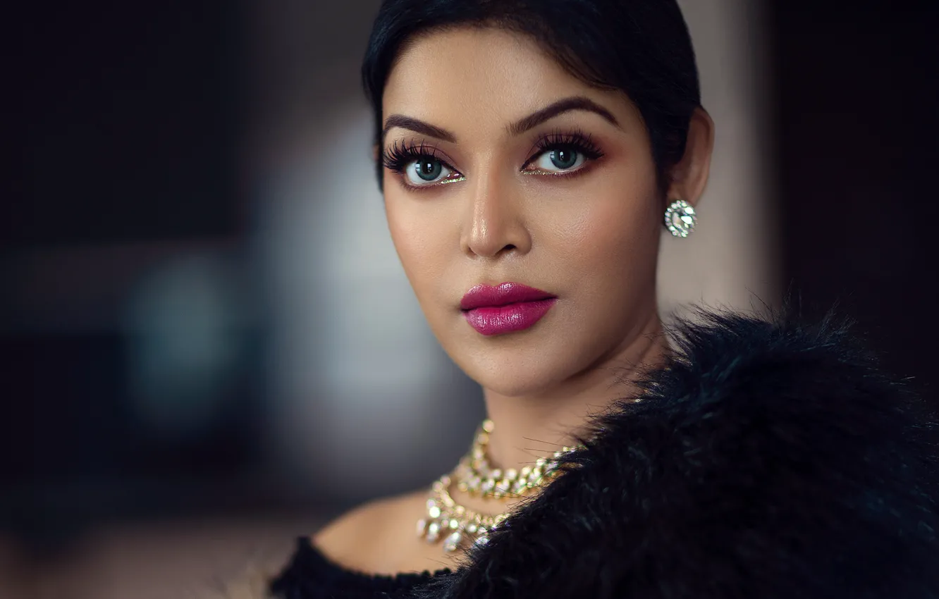 Photo wallpaper girl, eyes, smile, beautiful, model, pretty, beauty, lips