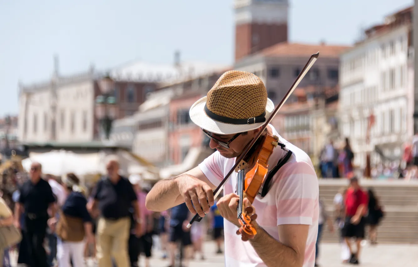 Photo wallpaper music, street, violin, people