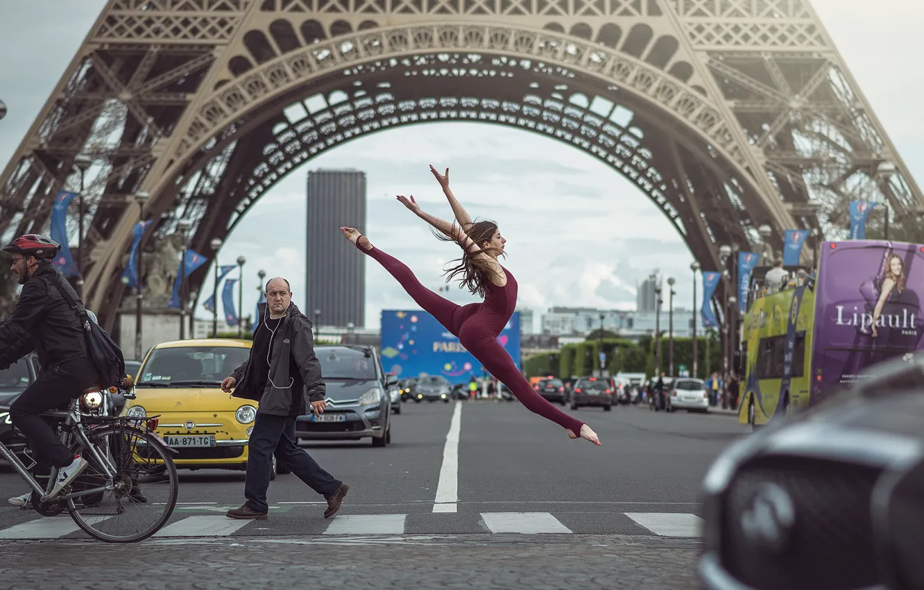 Photo wallpaper girl, the city, street