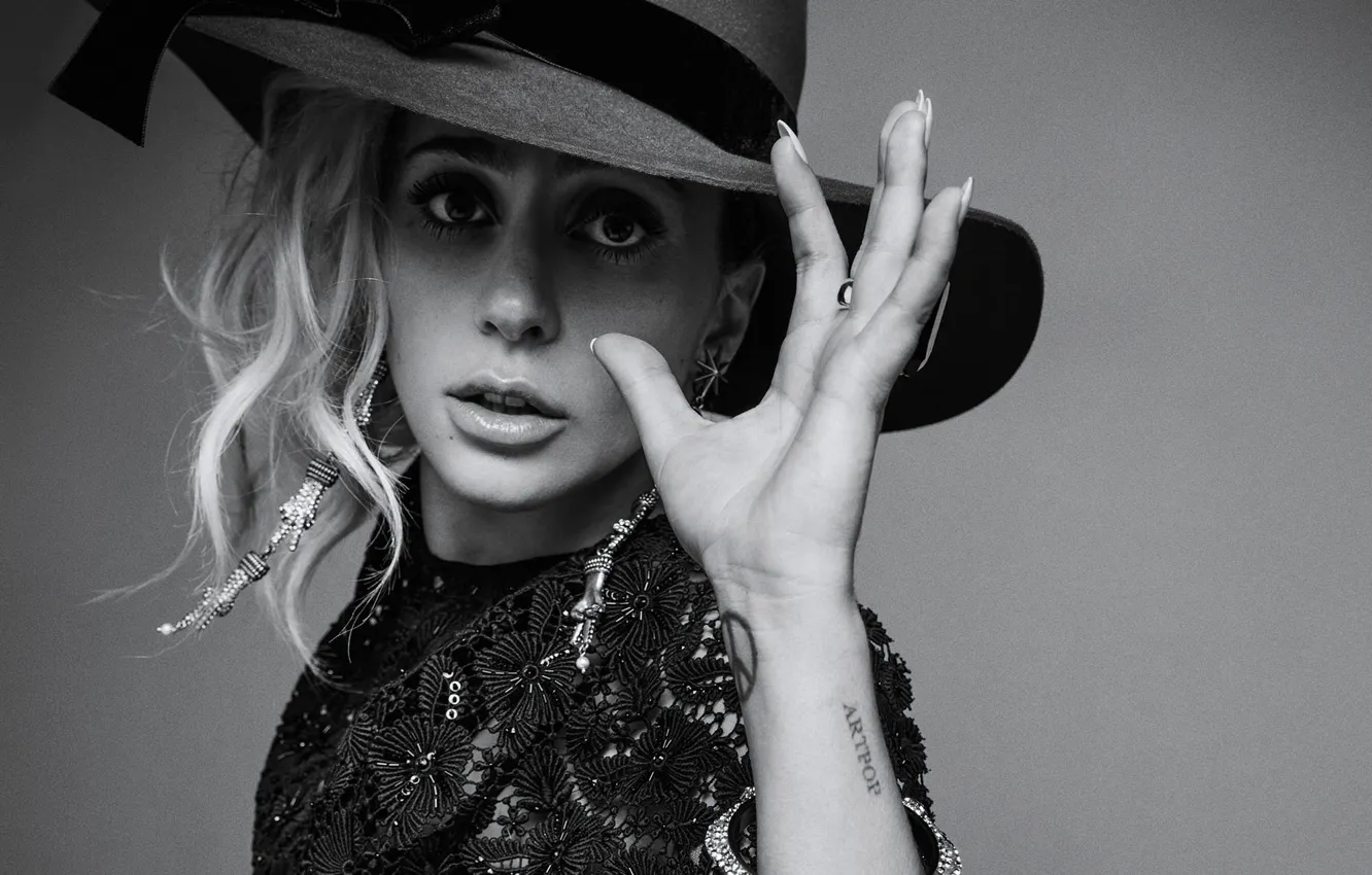 Photo wallpaper pose, photo, hat, blonde, black and white, singer, Lady Gaga, Lady Gaga