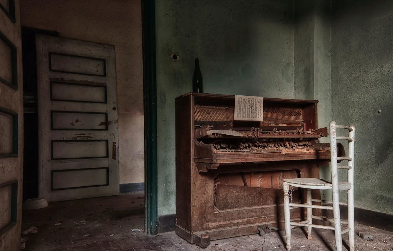 Photo wallpaper room, chair, piano