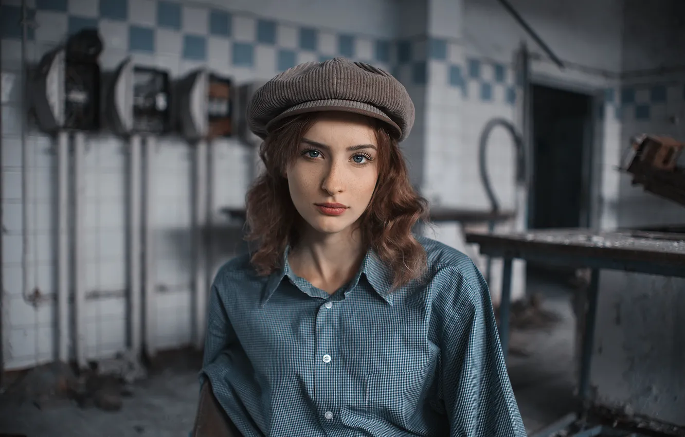 Photo wallpaper freckles, cap, shirt, Romascanu Dmitry