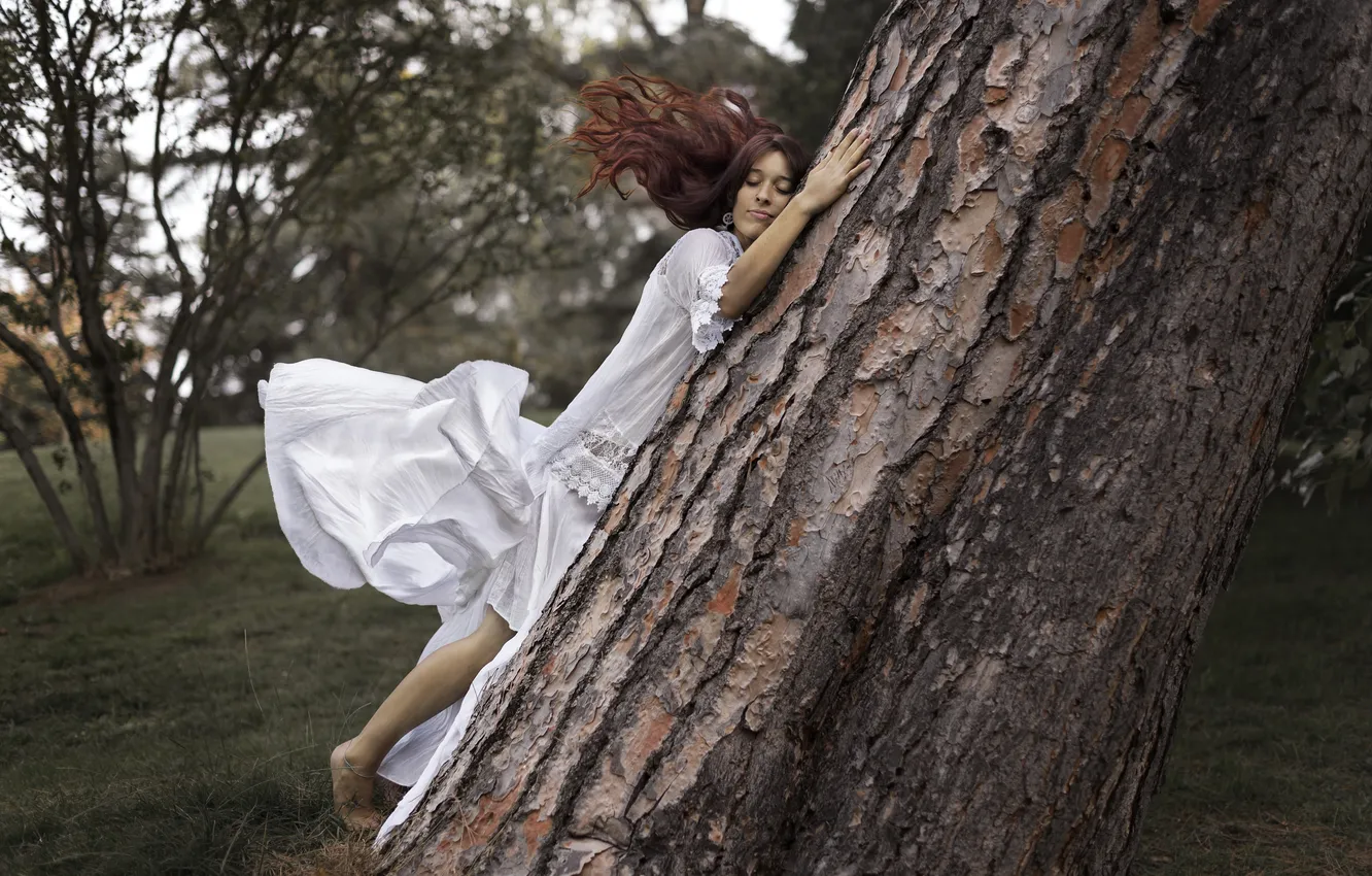 Photo wallpaper girl, nature, tree