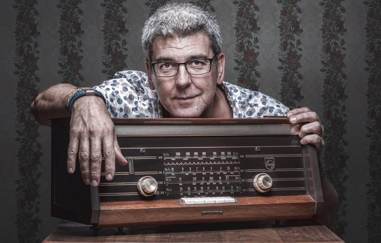 Photo wallpaper people, portrait, radio