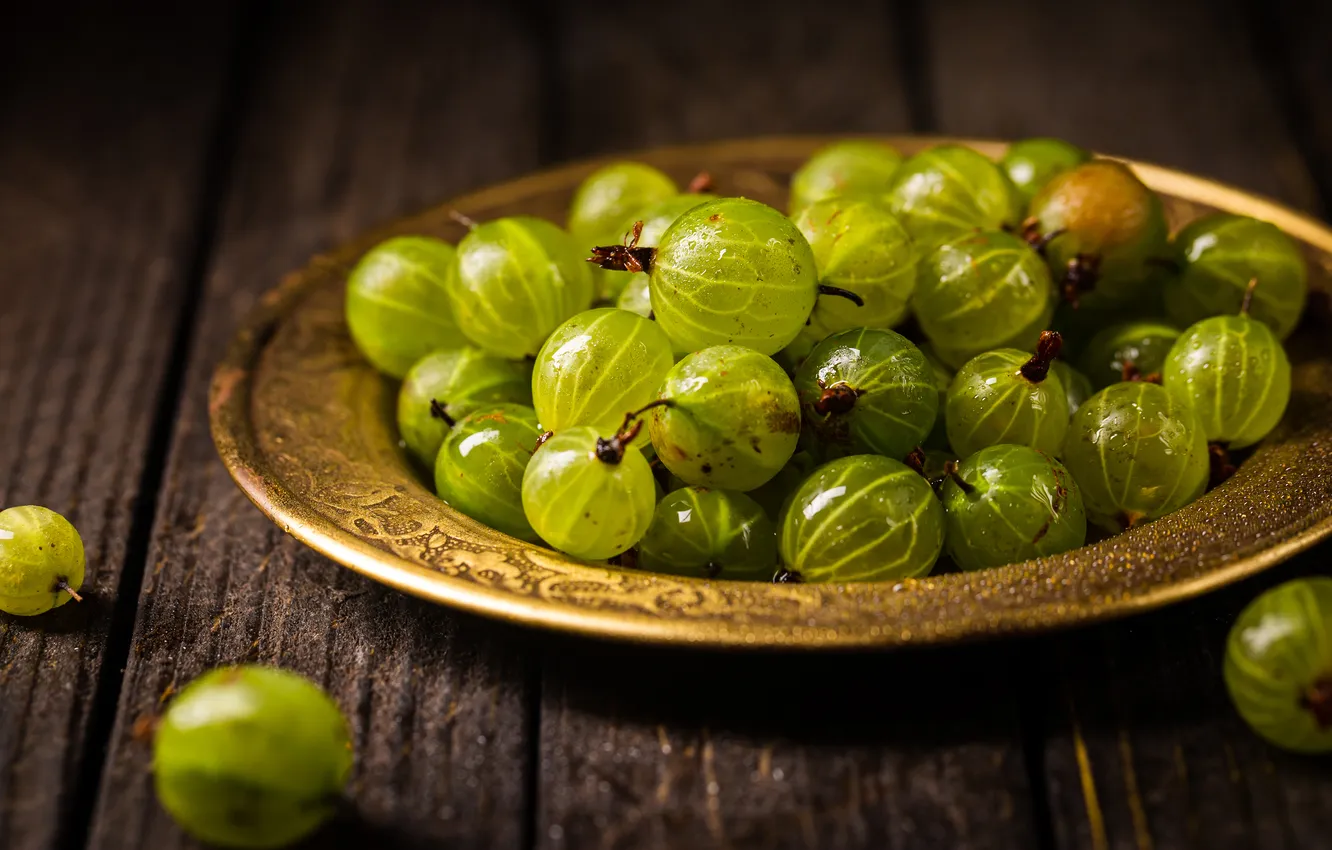 Photo wallpaper drops, light, green, berries, Board, plate, still life, gooseberry