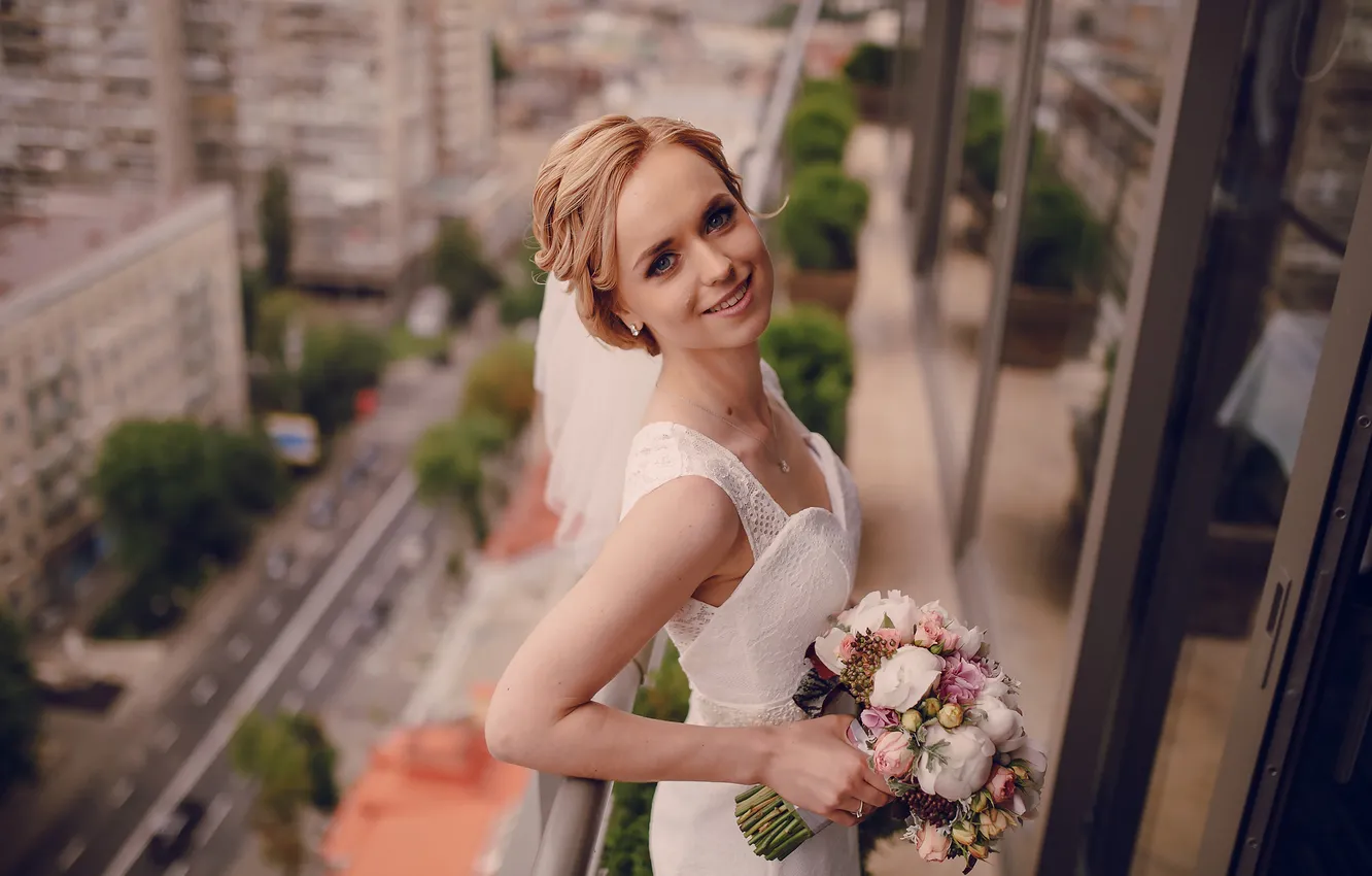 Photo wallpaper city, background, bride, smiling