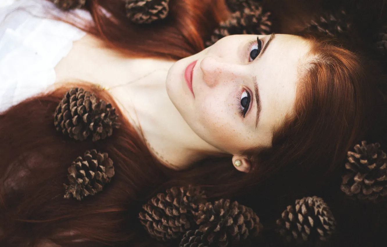 Photo wallpaper girl, freckles, red, bumps