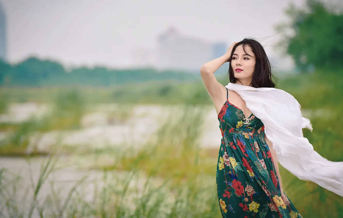 Photo wallpaper girl, face, the wind, hair, dress, shawl