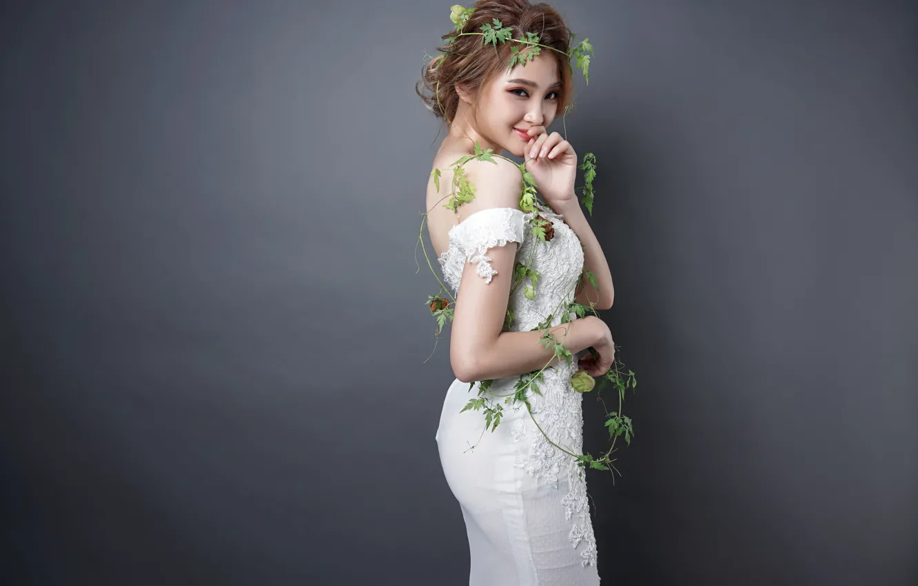 Photo wallpaper girl, smile, dress, Asian, wreath