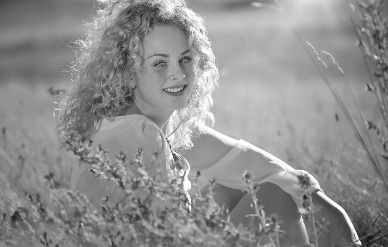 Photo wallpaper summer, girl, joy, freckles