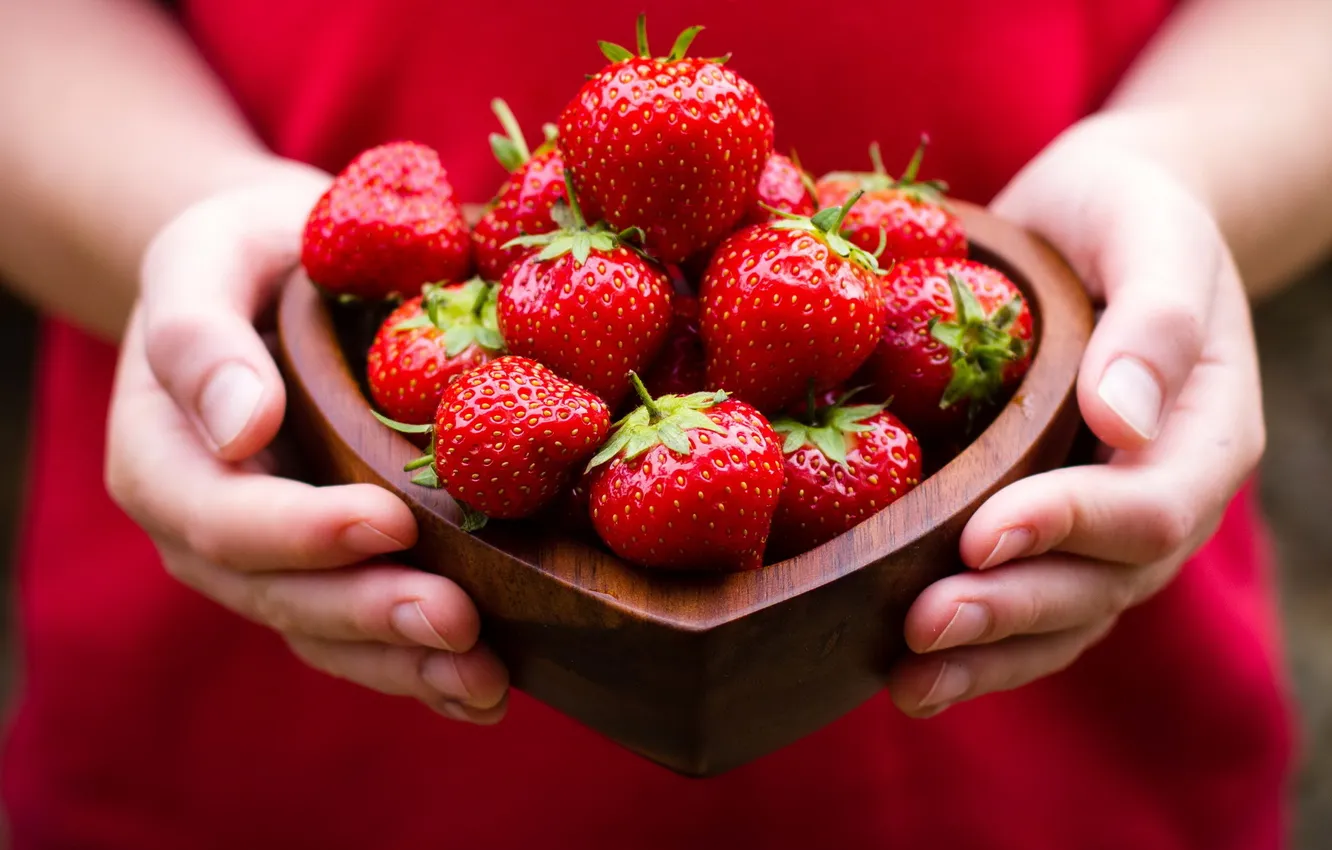 Photo wallpaper food, hands, strawberry