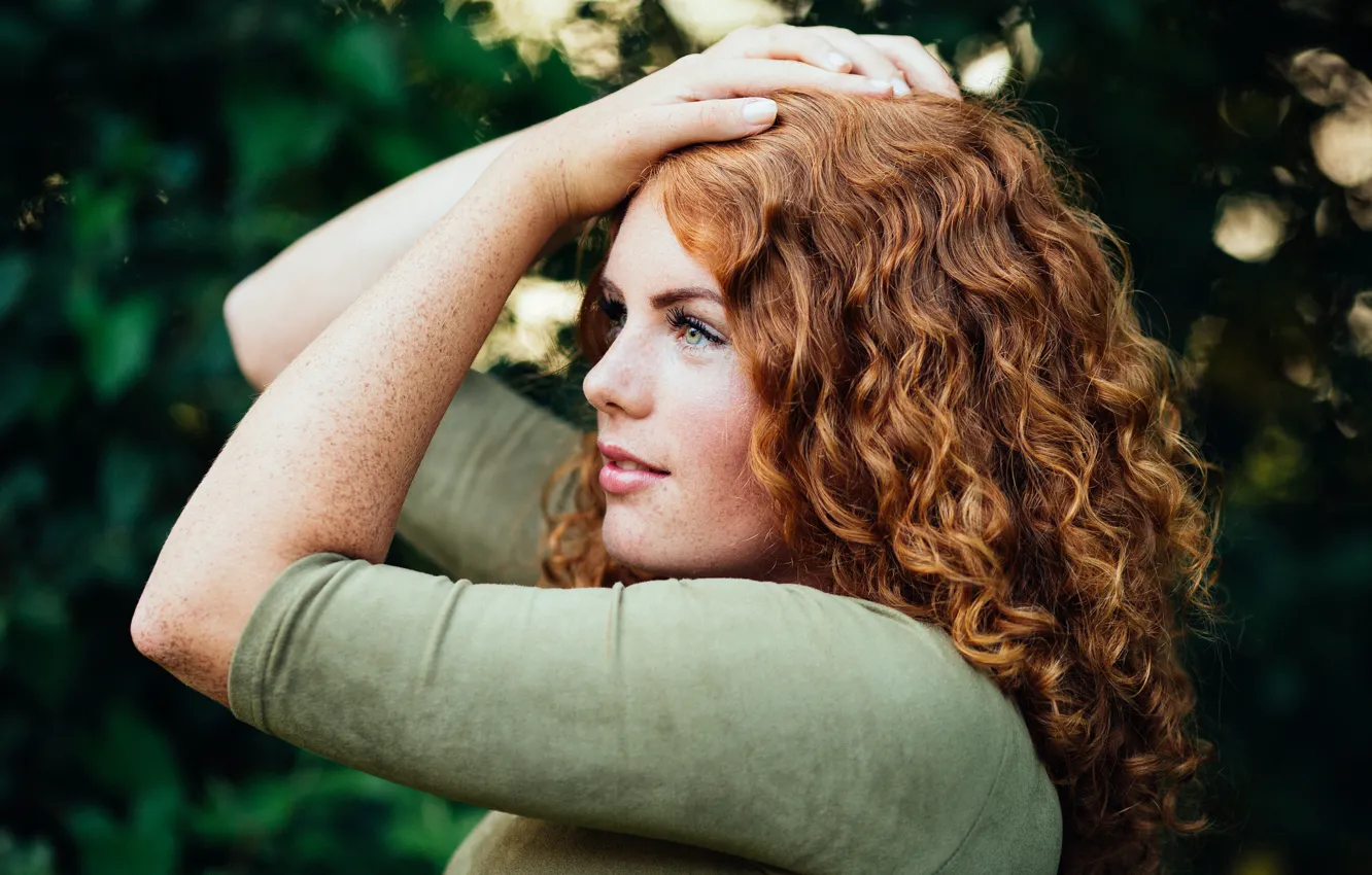 Photo wallpaper girl, face, hair, profile