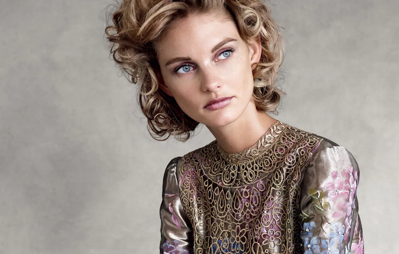 Photo wallpaper girl, blonde, curls, Patricia van der Vliet