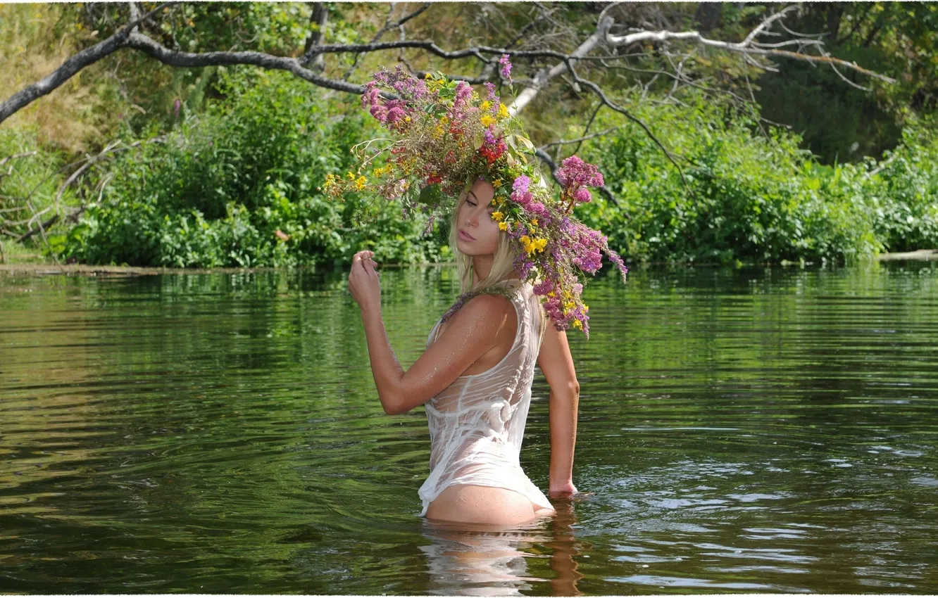 Photo wallpaper girl, river, blonde, wreath