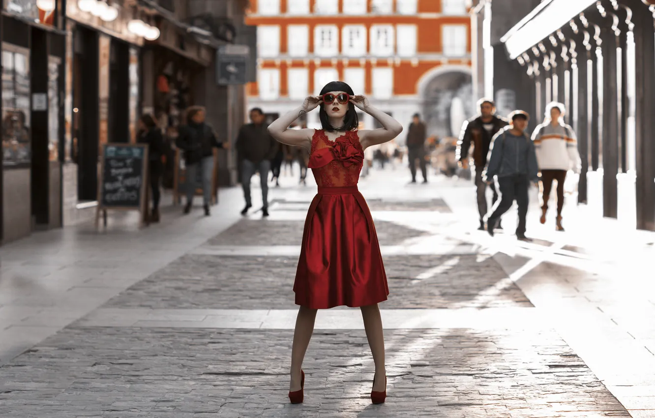 Photo wallpaper girl, the city, style, dress, glasses, shoes, in red