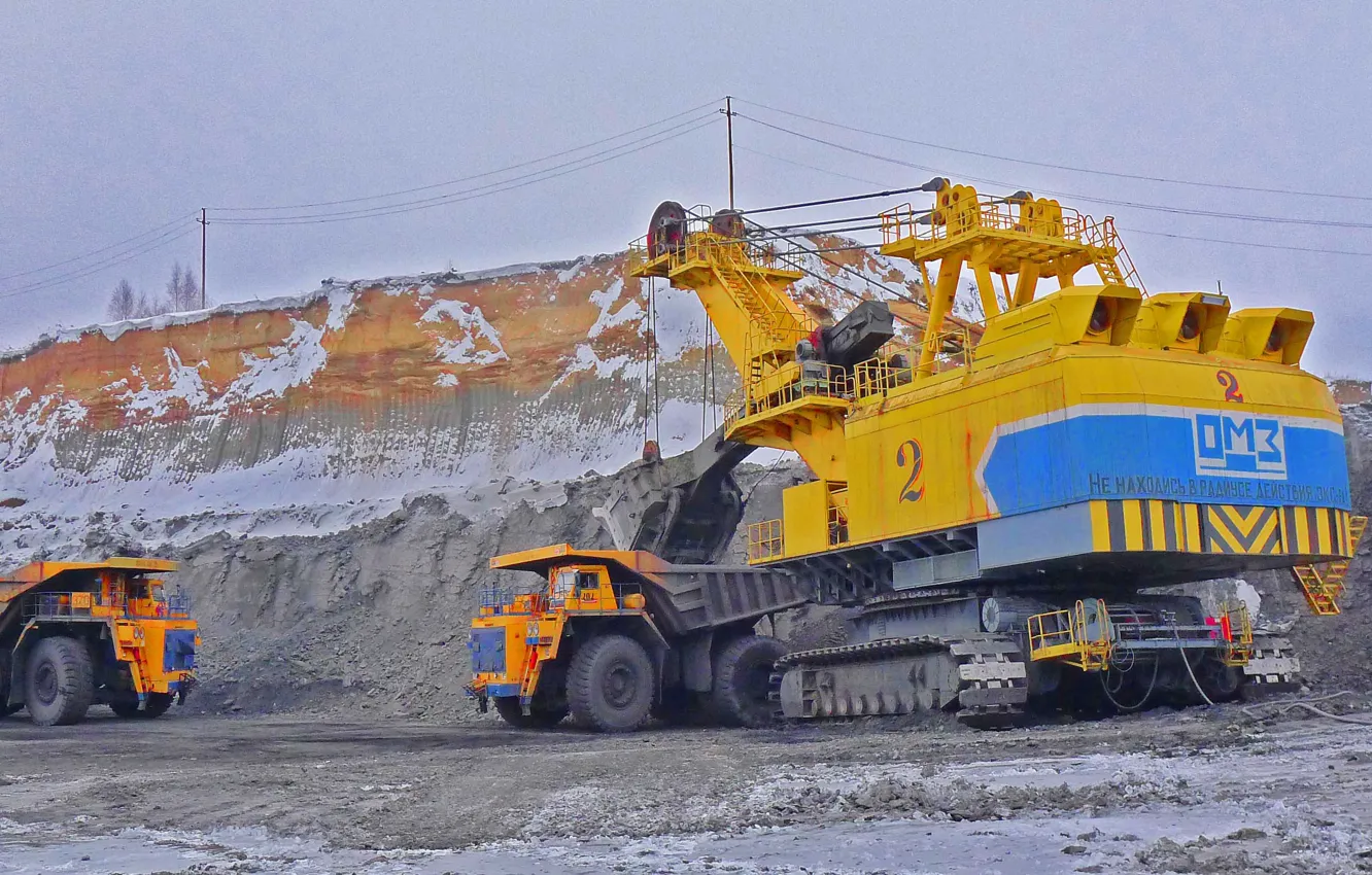 Photo wallpaper Excavator, dump truck, loading, ЭКГ32Р, BelAZ