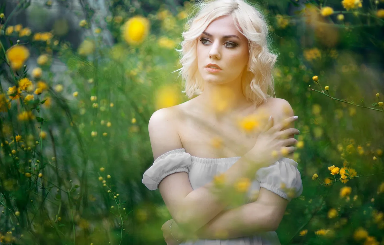 Photo wallpaper look, girl, flowers, spring, Anna Rawka