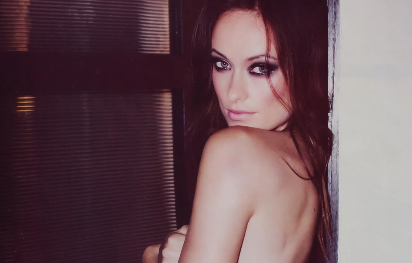 Photo wallpaper eyes, look, face, window, Olivia Wilde, shoulders, Olivia Wilde, blinds