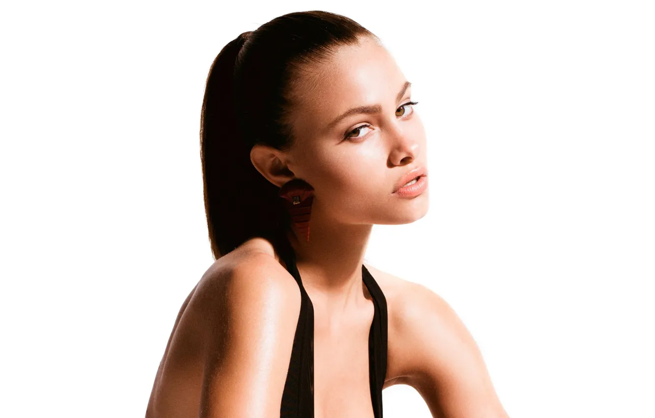 Photo wallpaper look, girl, face, model, hair, earrings, tail, white background