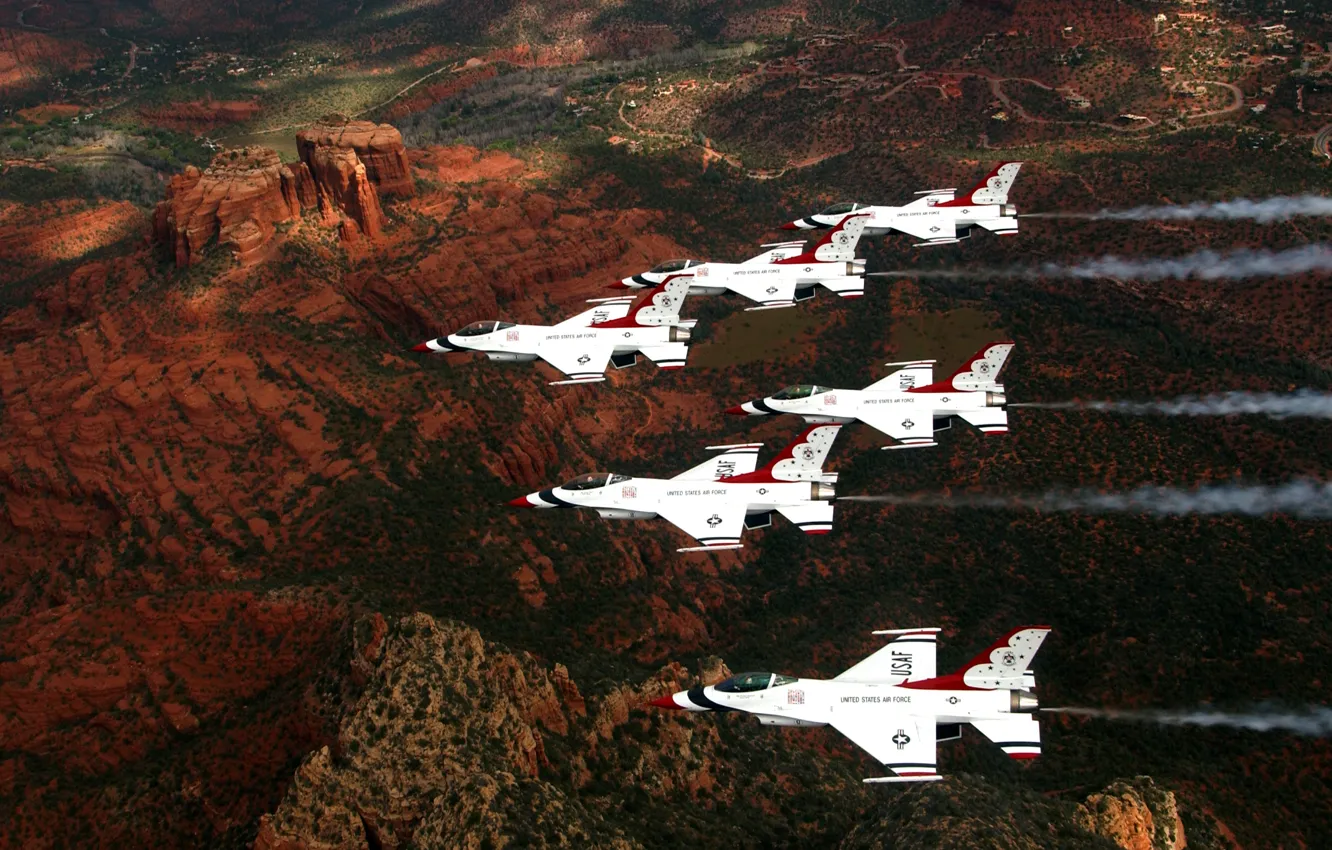 Photo wallpaper fighter, F-16, Falcon, Thunderbirds, Dynamics, General, fighting