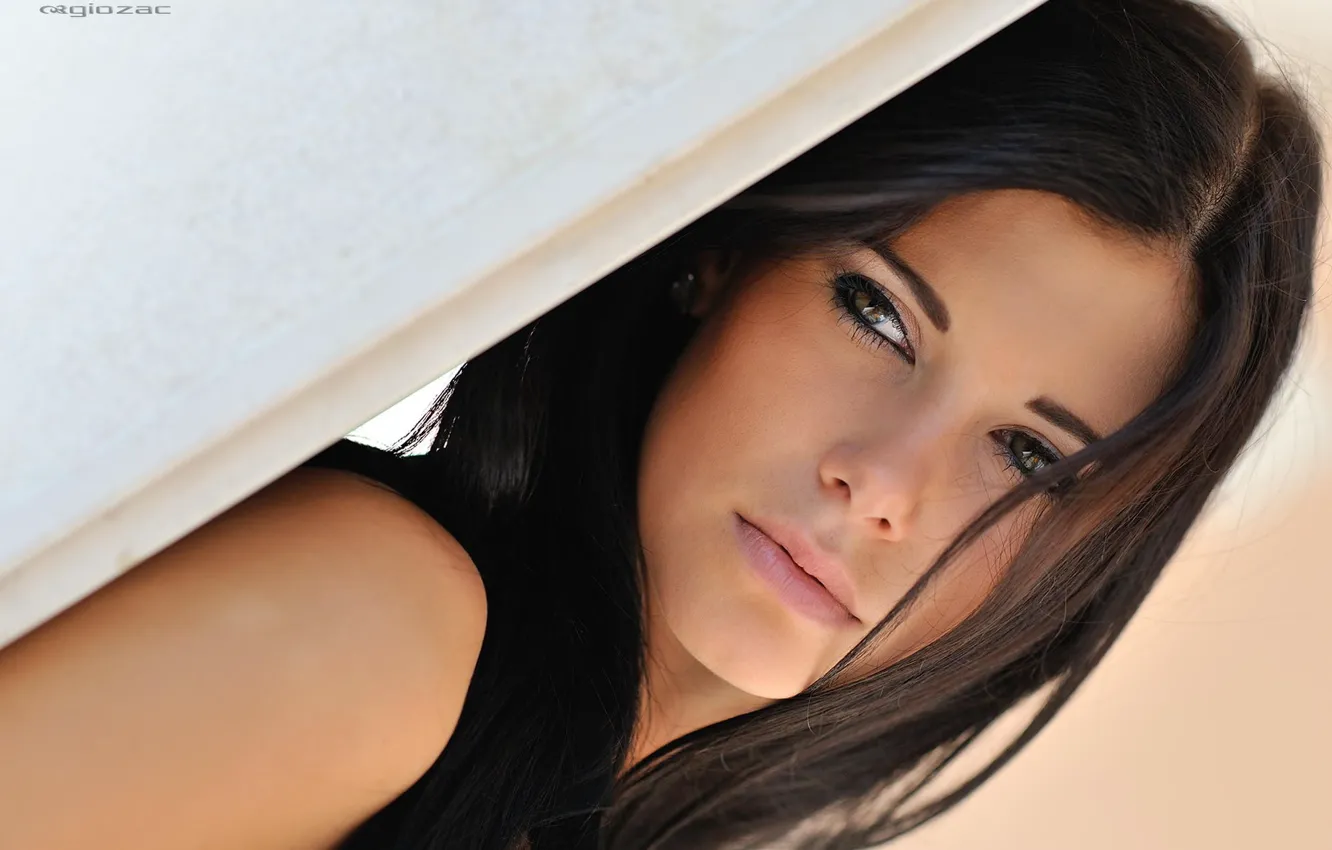 Photo wallpaper close-up, face, model, portrait, makeup, brunette, hairstyle, beauty