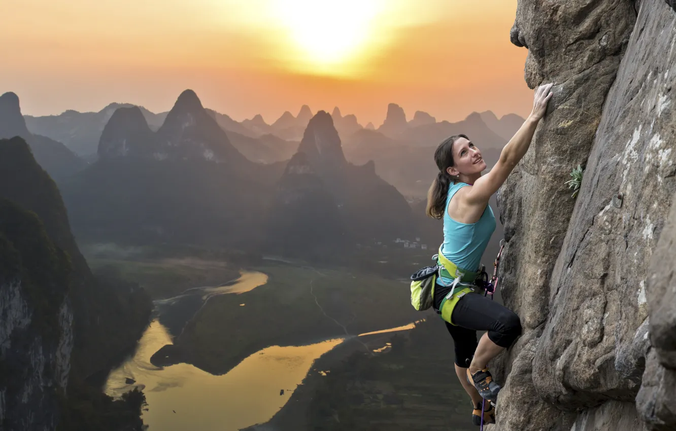 Photo wallpaper woman, mountain, climbing