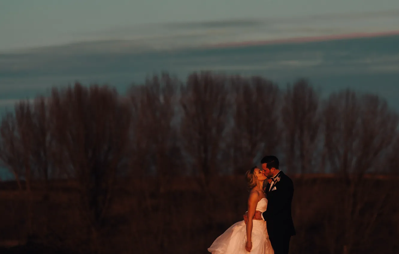 Photo wallpaper love, kiss, lovers, two, the bride, wedding, the groom