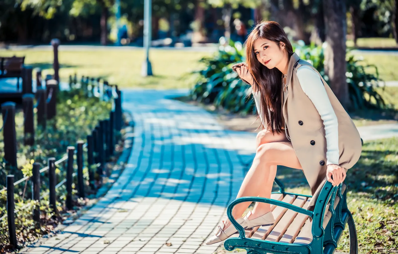Photo wallpaper Park, Asian, sitting, bench