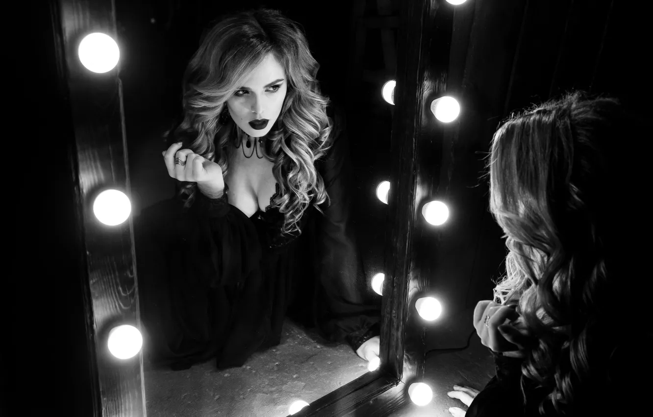 Photo wallpaper look, face, reflection, portrait, dress, lipstick, hairstyle, light bulb