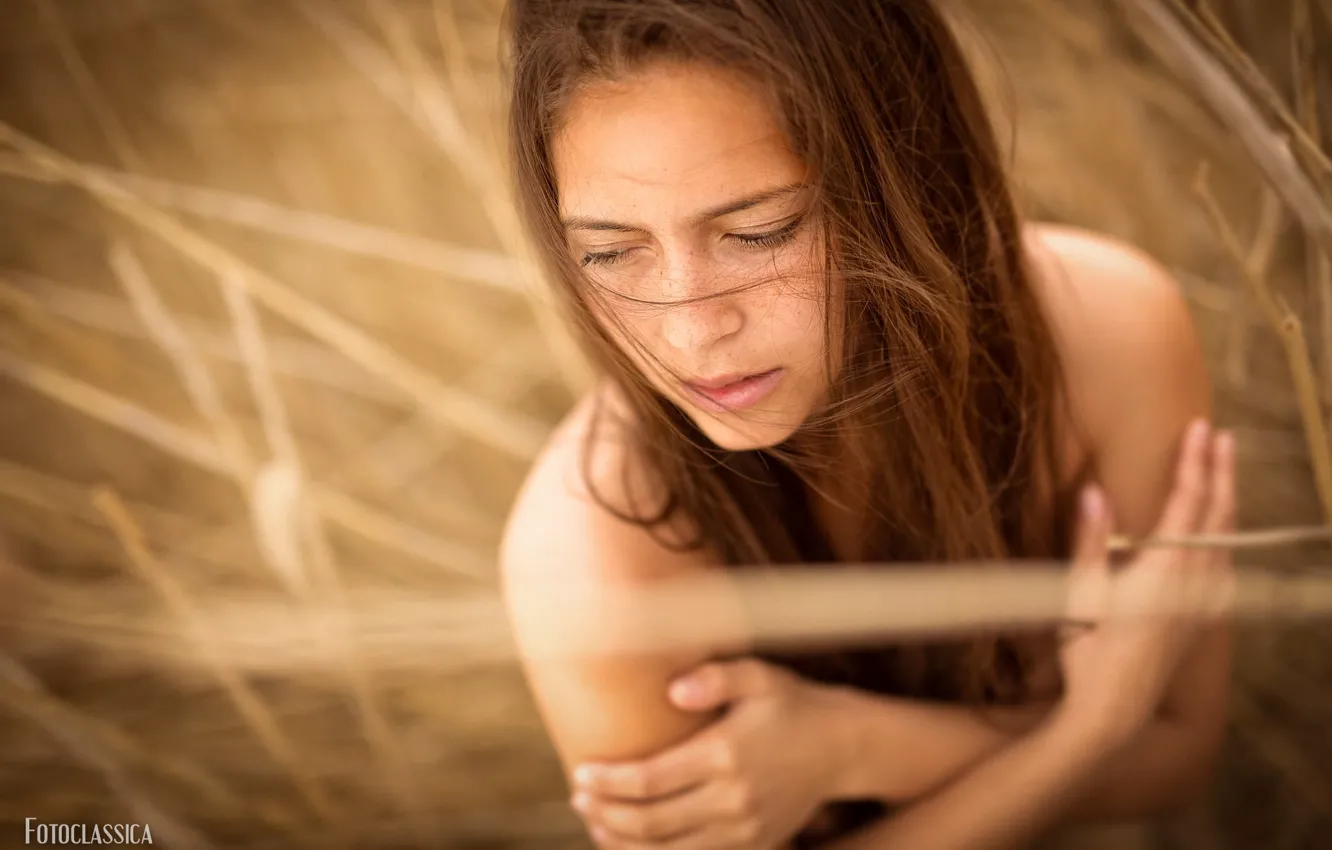Photo wallpaper girl, face, mood, hair, hands, freckles, bokeh, Oliver Photo Classic