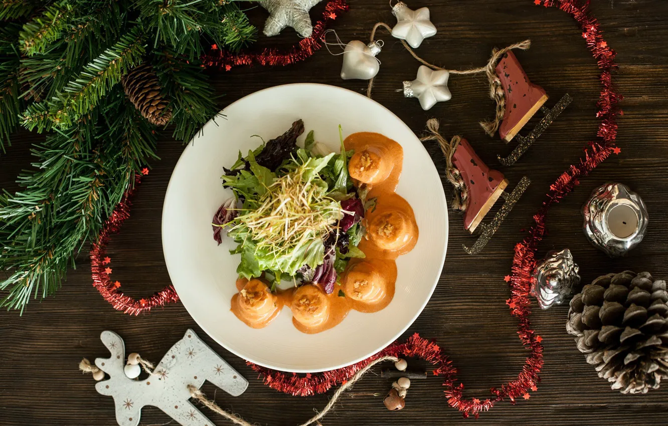 Photo wallpaper branches, toy, spruce, sauce, salad