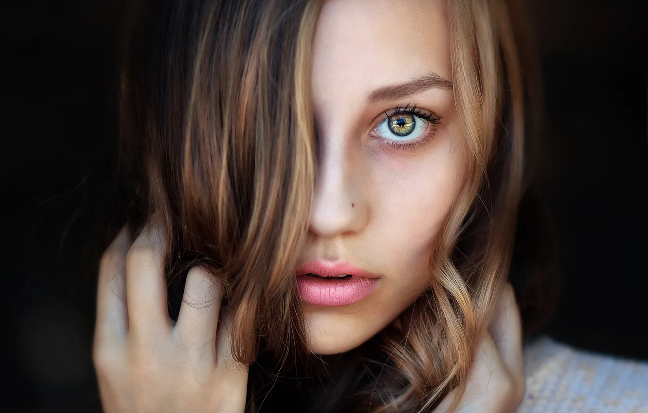 Photo wallpaper portrait, sponge, the beauty, curls, Janibek Bakyt
