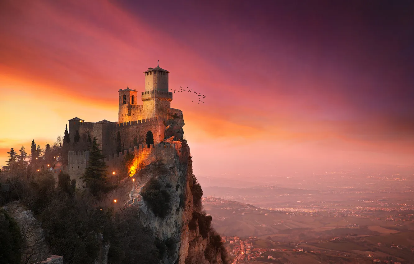 Photo wallpaper bird, tower, fortress, San Marino, the Monte Titano, Guaita