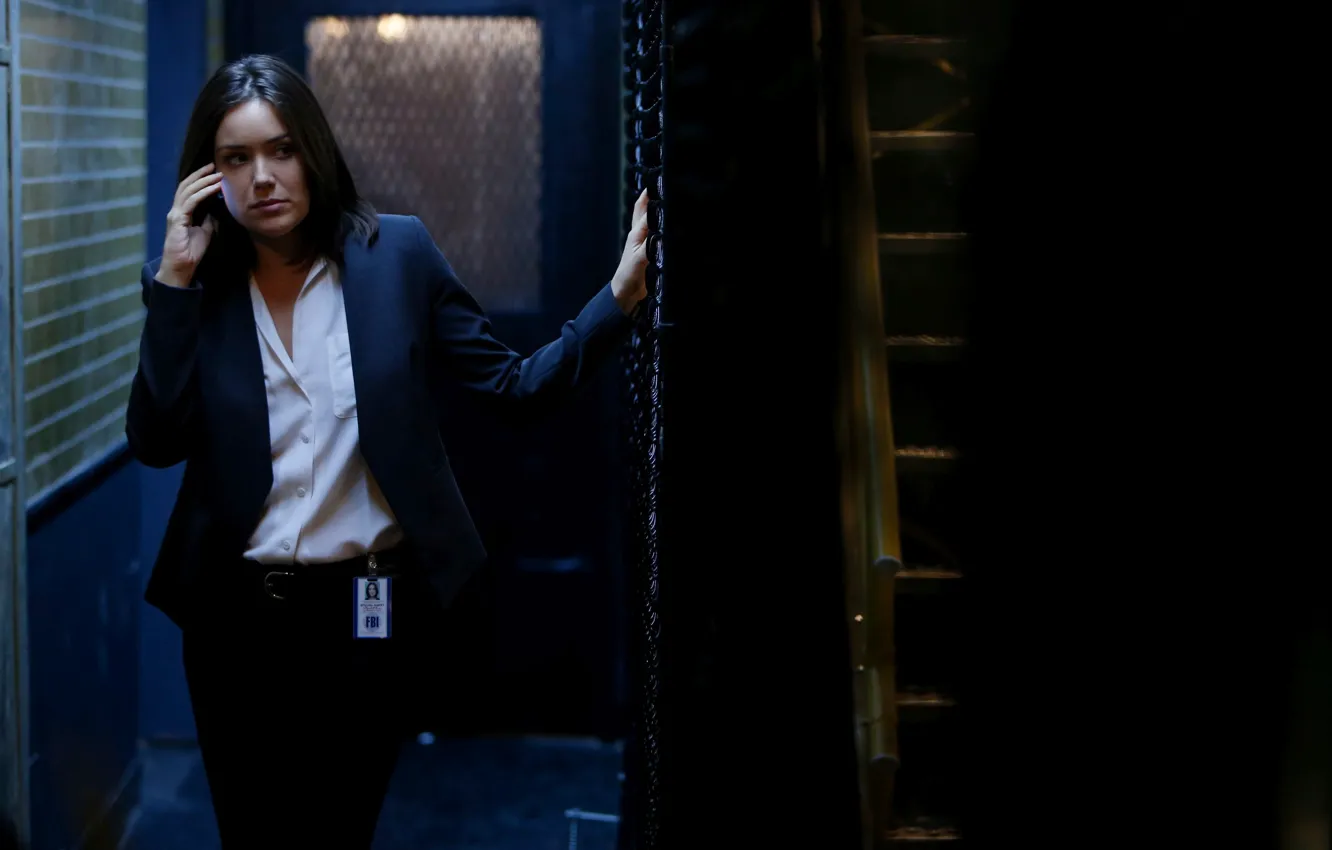 Photo wallpaper actress, ladder, the series, agent, characters, The FBI, NBC, TV show