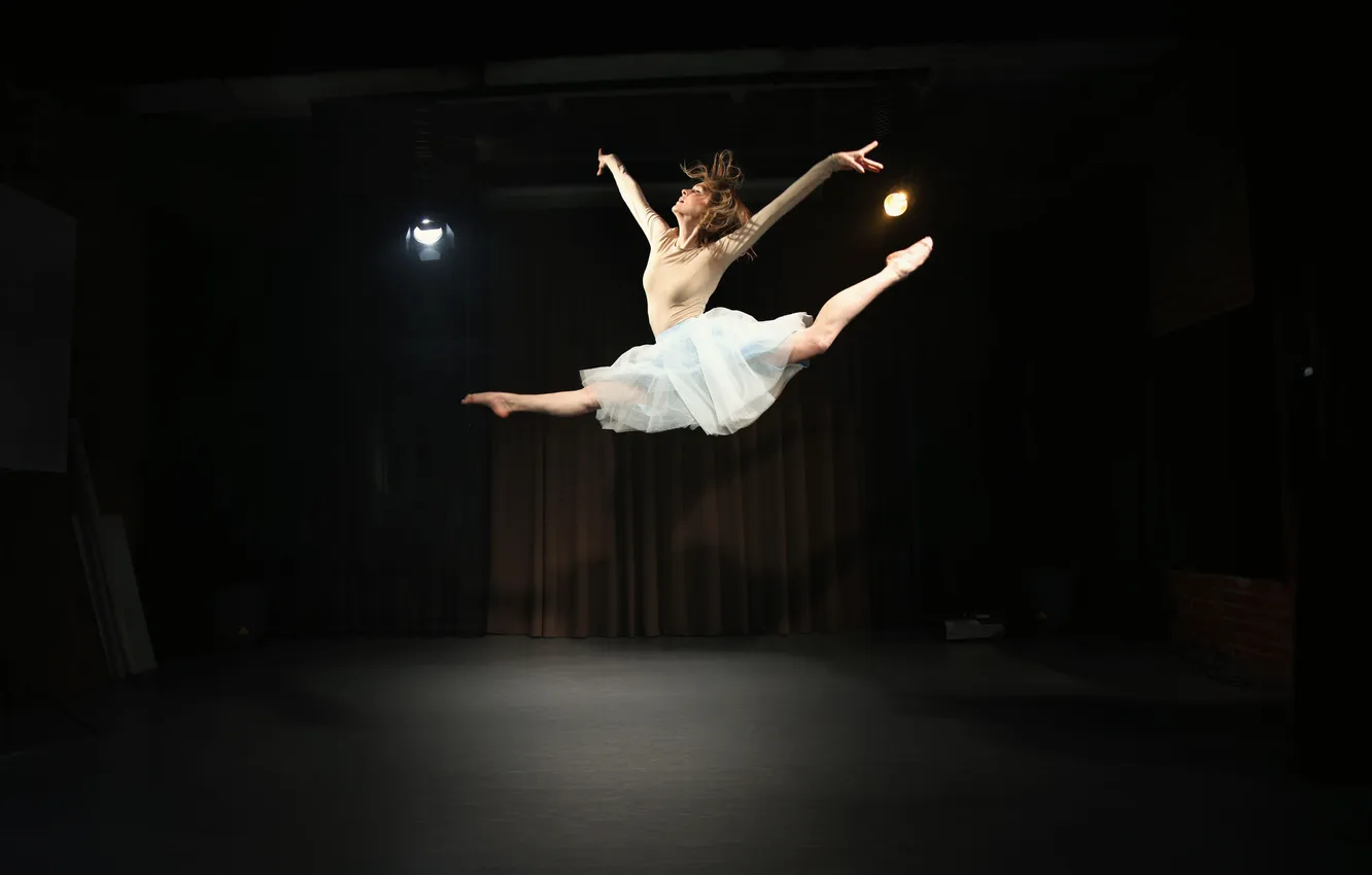 Photo wallpaper jump, grace, ballet, weightlessness, pirouettes, a wave of the hands, Shaklein Alex