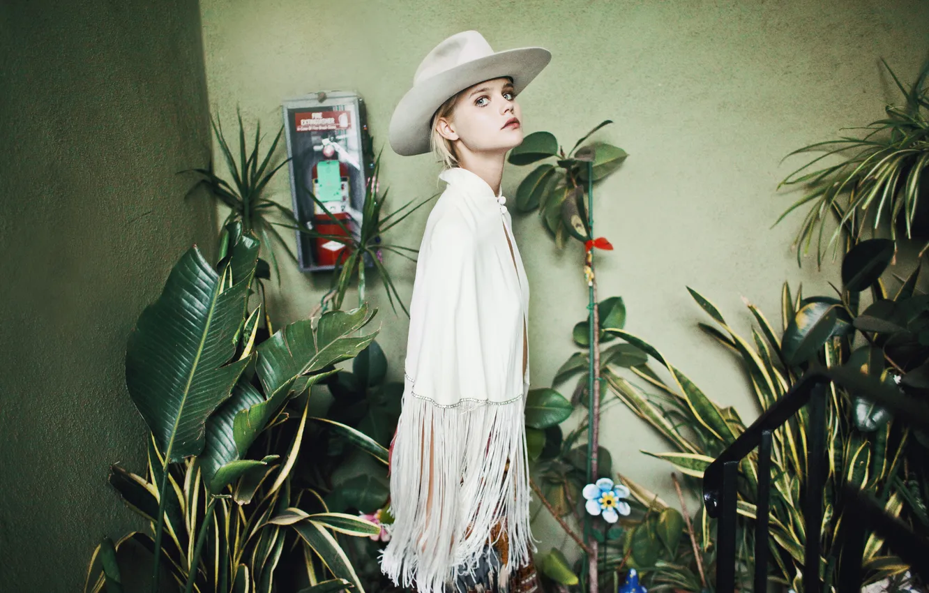 Photo wallpaper hat, lips, plants, cowgirl, direct gaze, fringe jacket, handrail, fire extinguisher
