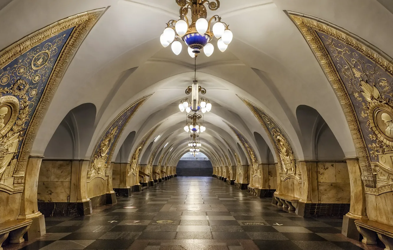 Фото метро москвы. Станции метро Московского метрополитена. Станция метро Таганская Москва. Самые красивые станции Московского метро Таганская Кольцевая. Станция метро Таганская Кольцевая фото.