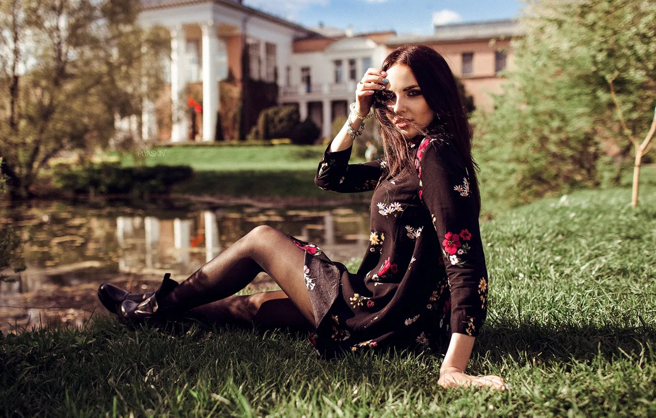 Photo wallpaper look, the sun, pose, pond, Park, model, portrait, makeup