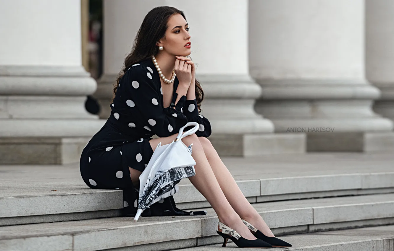 Photo wallpaper girl, pose, umbrella, dress, brunette, shoes, columns, stage