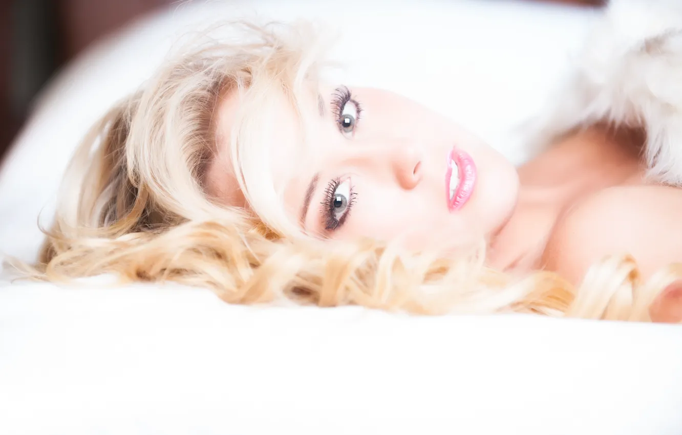 Photo wallpaper sexy, look, blonde, bed