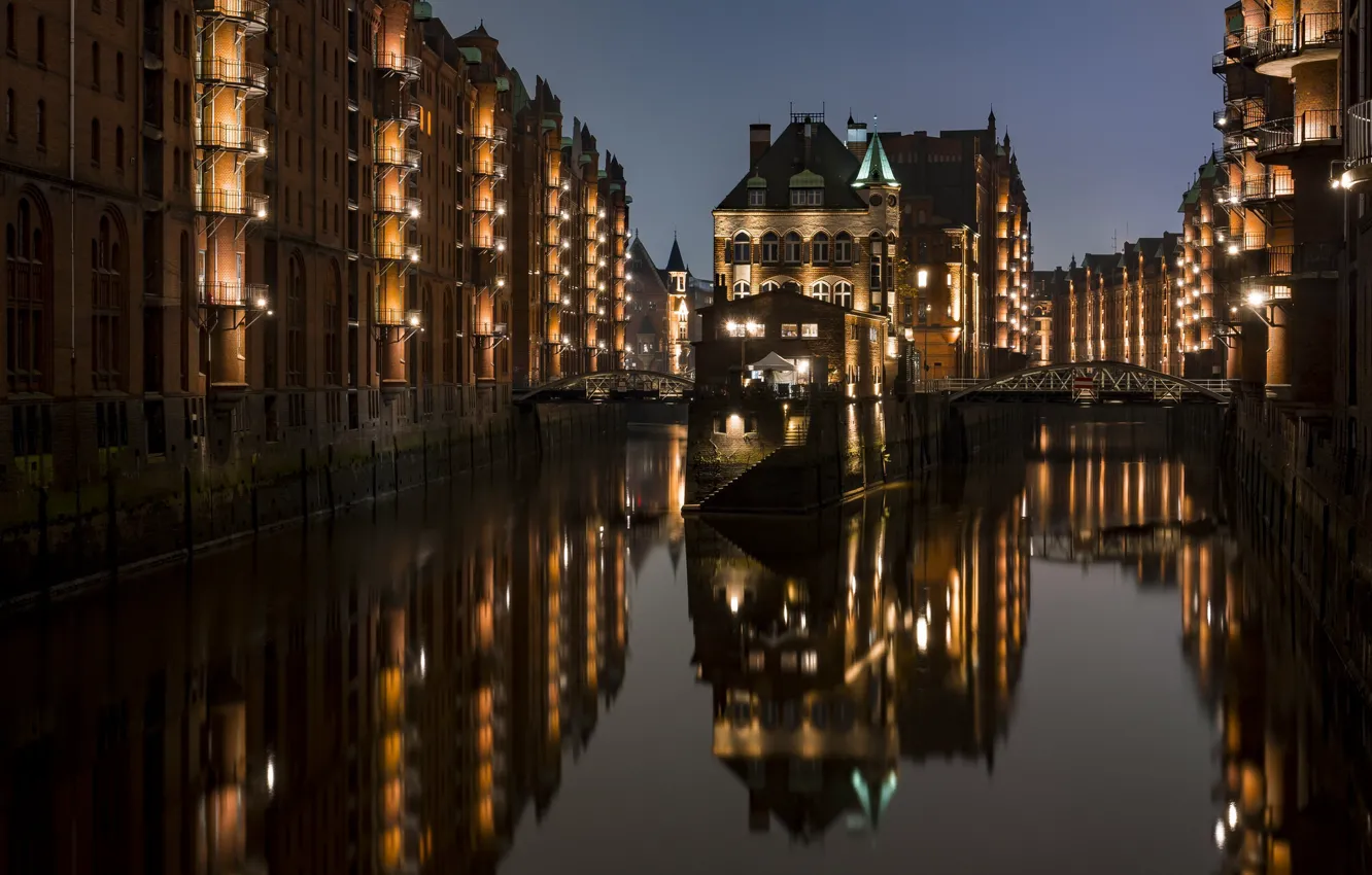 Photo wallpaper Reflection, Hamburg, Hamburg-Mitte