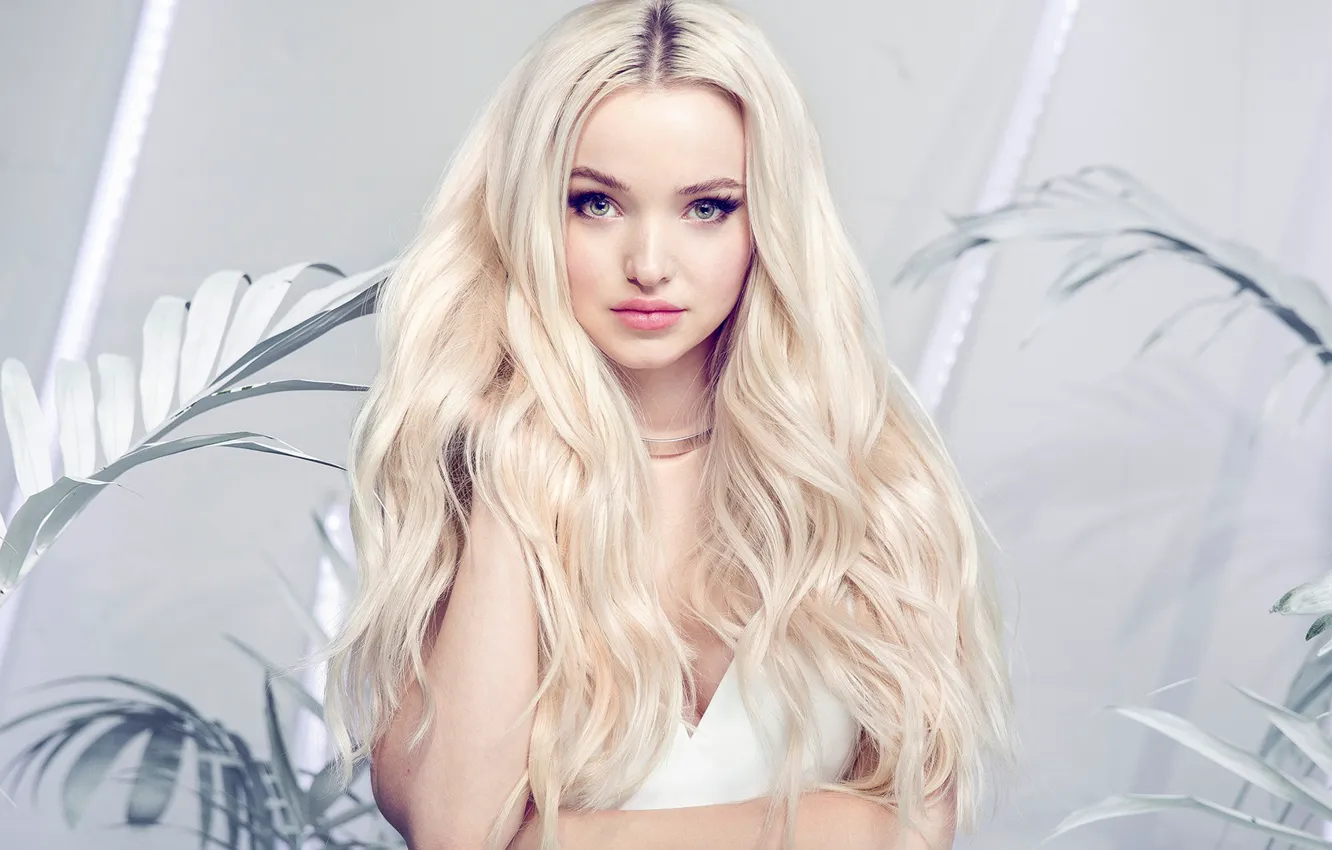 Photo wallpaper look, girl, hair, lips, Dove Cameron