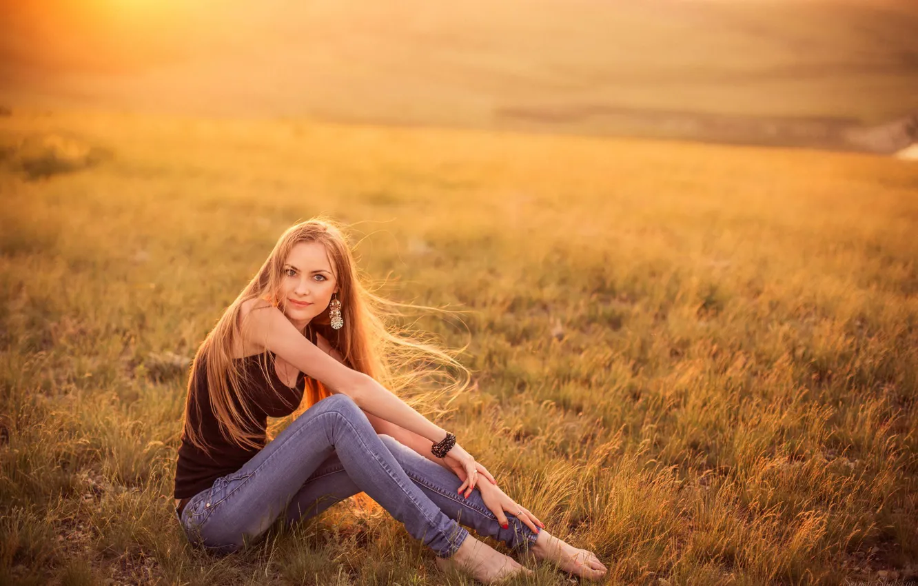 Photo wallpaper field, summer, grass, look, girl, the sun, pose, Sergey Shatskov
