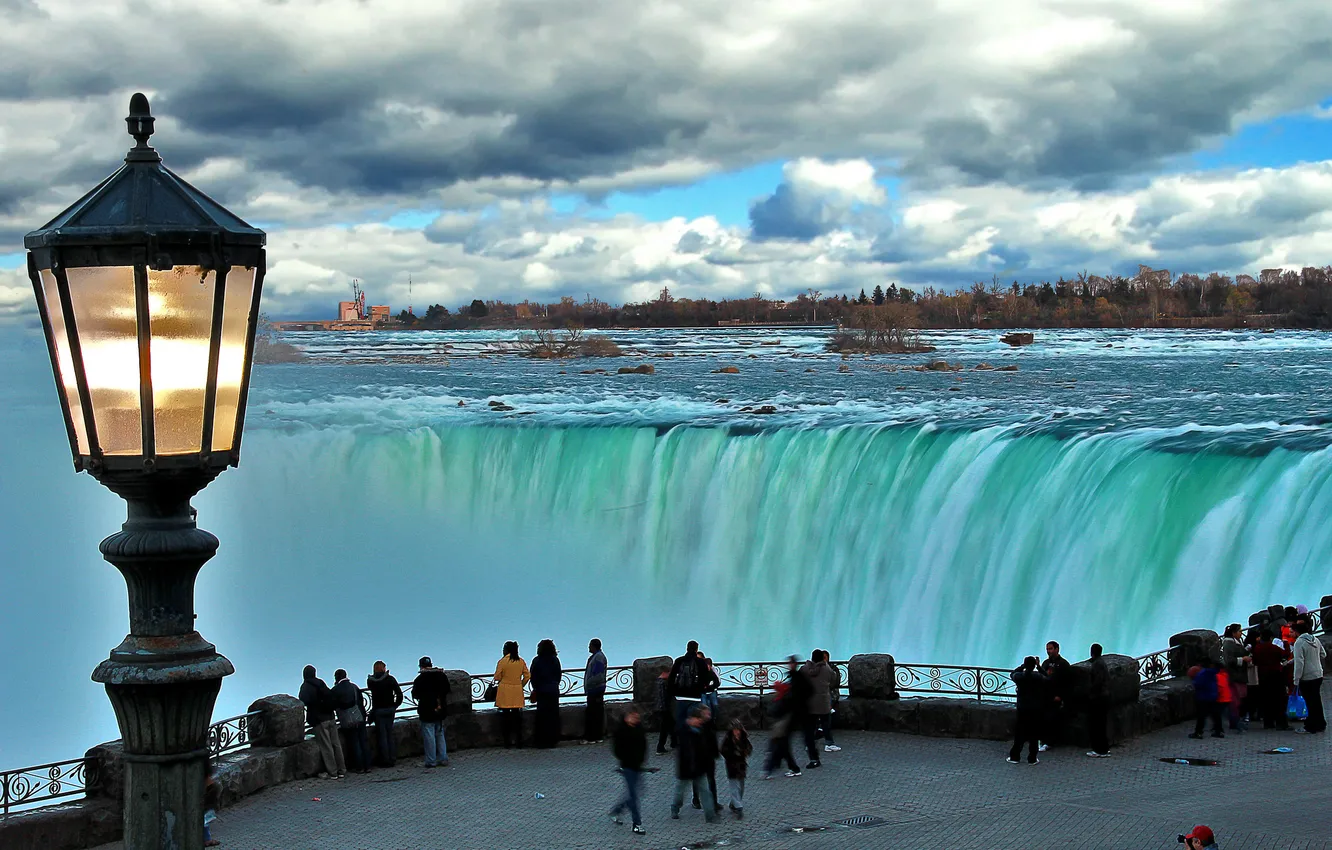 Photo wallpaper clouds, people, lights, Niagara falls, tourists, lookout
