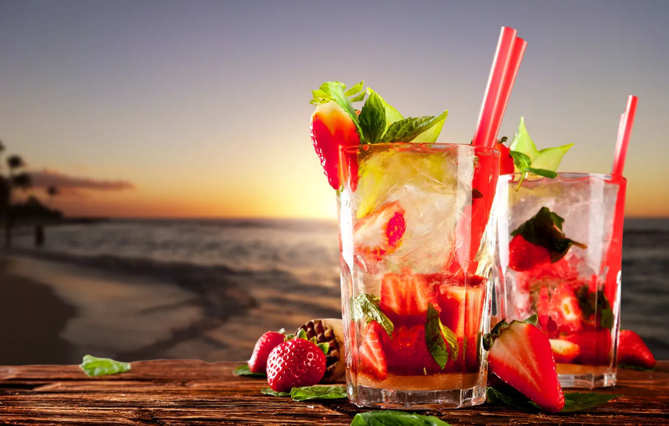 Photo wallpaper sea, beach, strawberry, drinks, beach, sea, strawberry, drinks