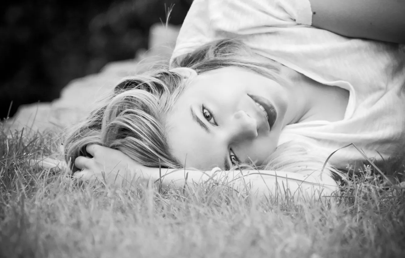 Photo wallpaper look, girl, face, background, widescreen, black and white, Wallpaper, mood