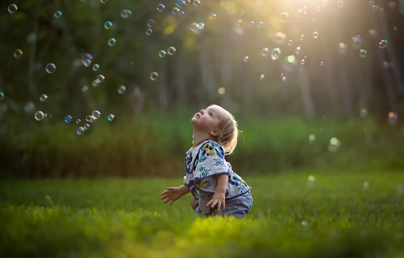Photo wallpaper summer, bubbles, child
