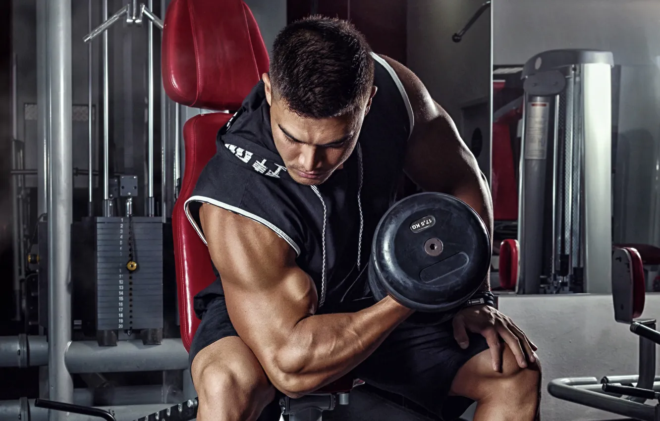 Photo wallpaper pose, sport, shorts, chair, t-shirt, male, sitting, iron